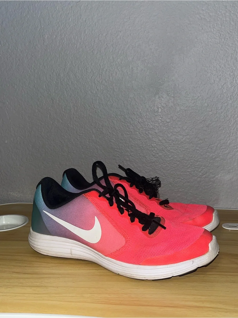Nike Women's Gradient Pink Running Sneakers with Black Accents